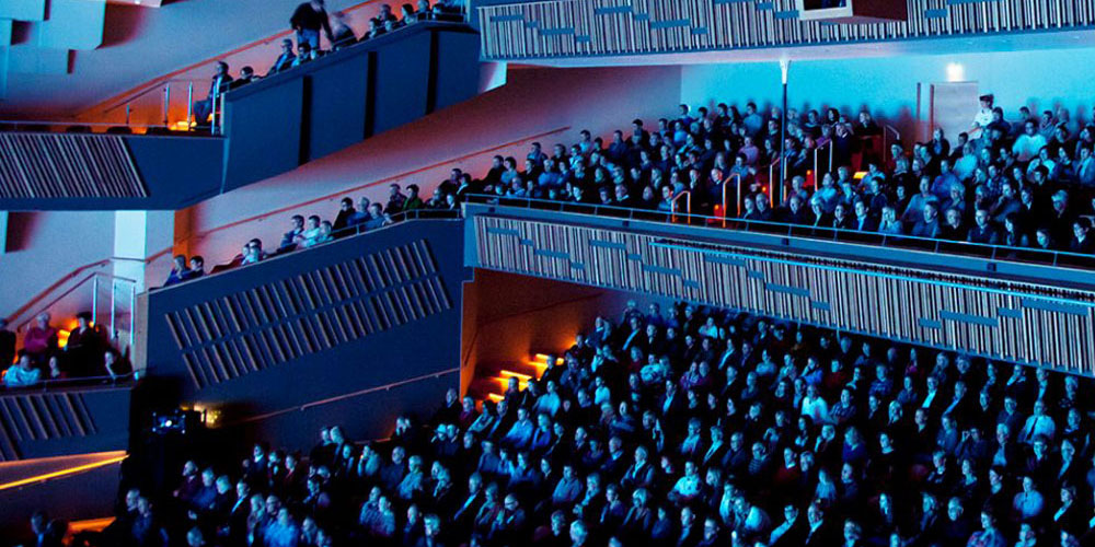 En publik i KCCCs arena